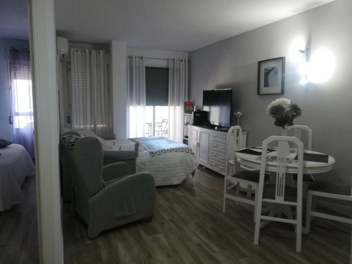 Complejo Minerva Jupiter Apartment เบนัลมาเดนา ภายนอก รูปภาพ