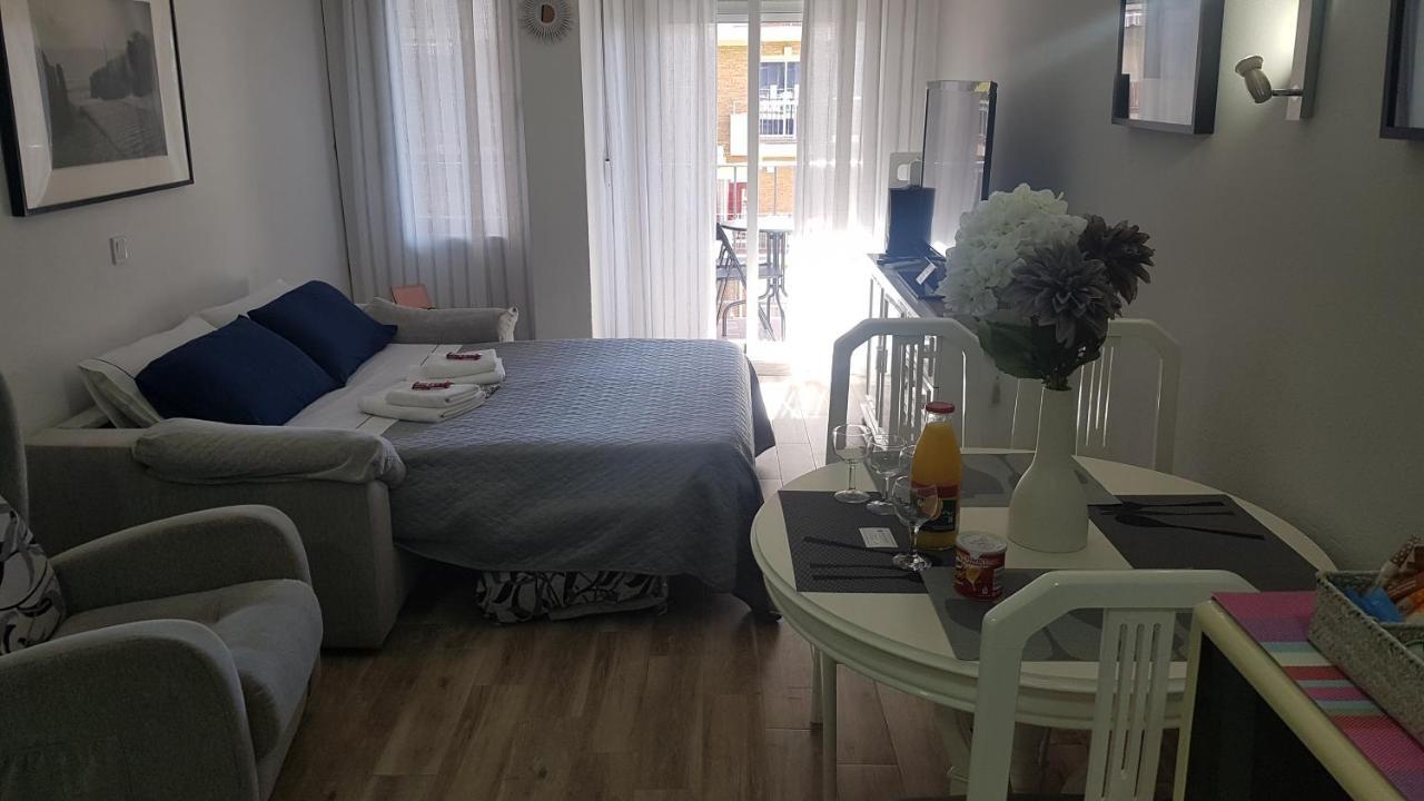 Complejo Minerva Jupiter Apartment เบนัลมาเดนา ภายนอก รูปภาพ